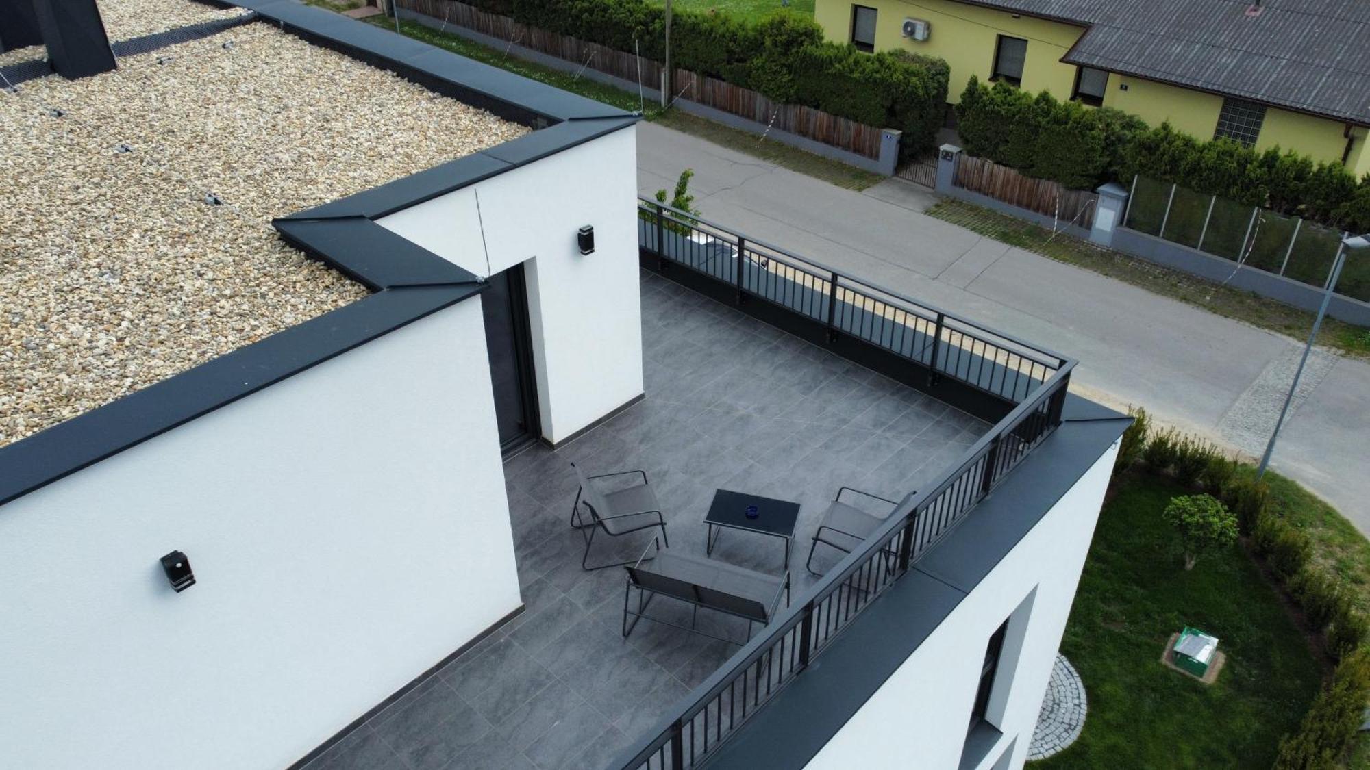 Weisses Haus Apartment Gerasdorf bei Wien Bagian luar foto
