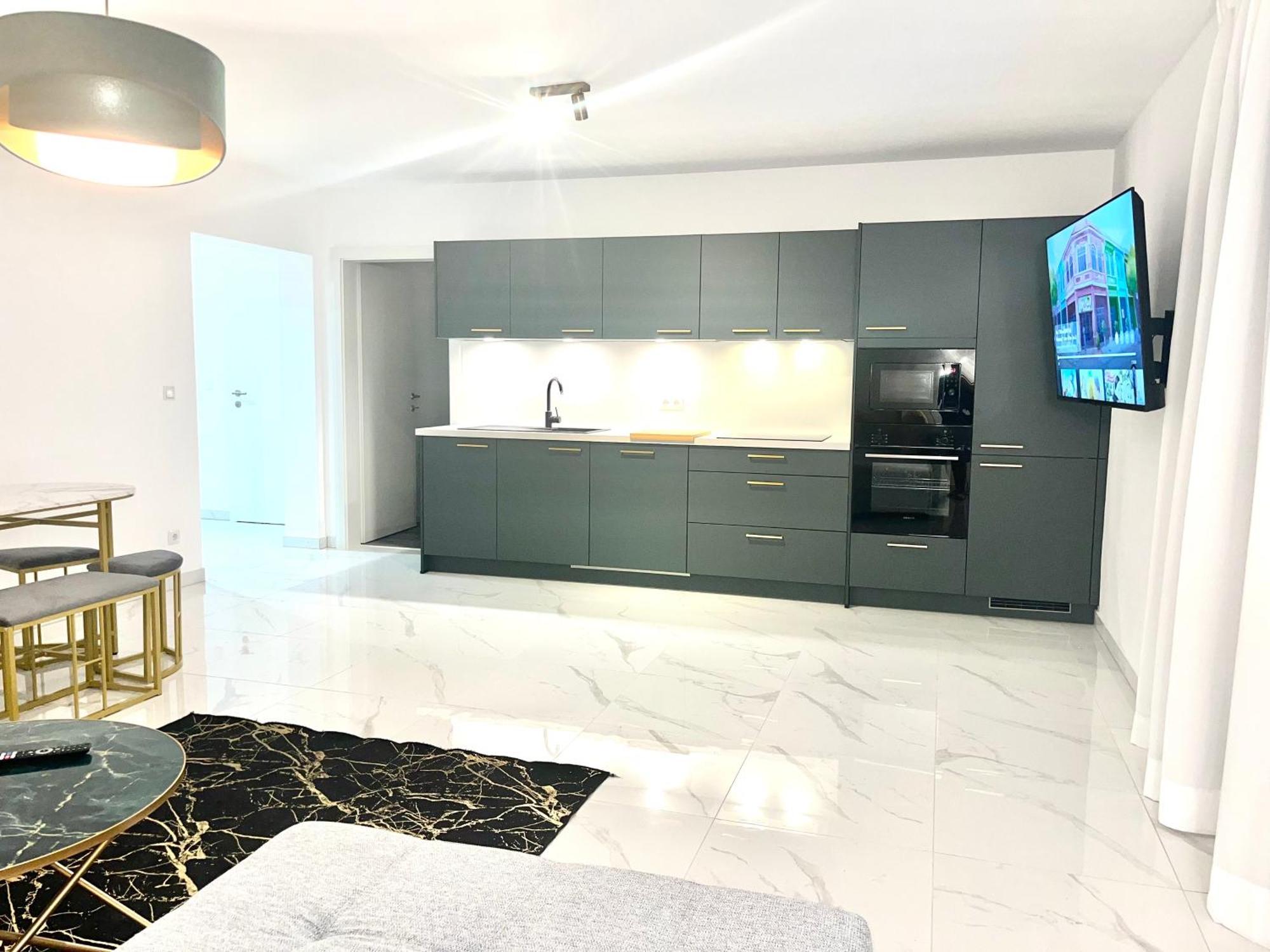 Weisses Haus Apartment Gerasdorf bei Wien Bagian luar foto